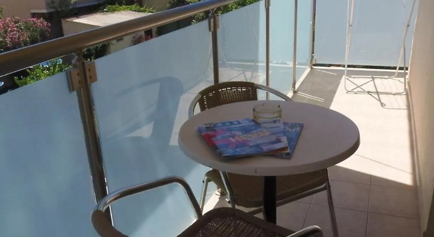 Angelica Studios and Apartments Terrasse