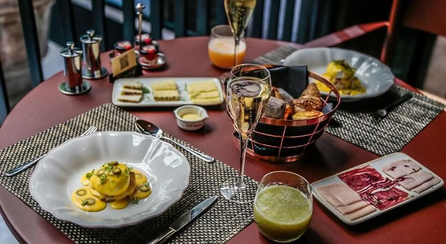 Valverde Hotel Restaurant