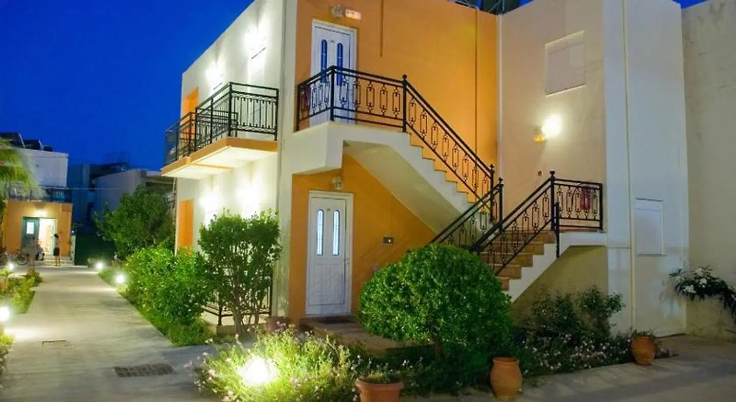 Oreia EXTERIOR