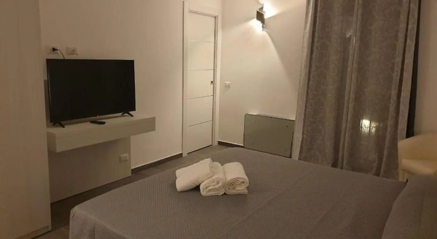 Cavour ROOM_EXAMPLE