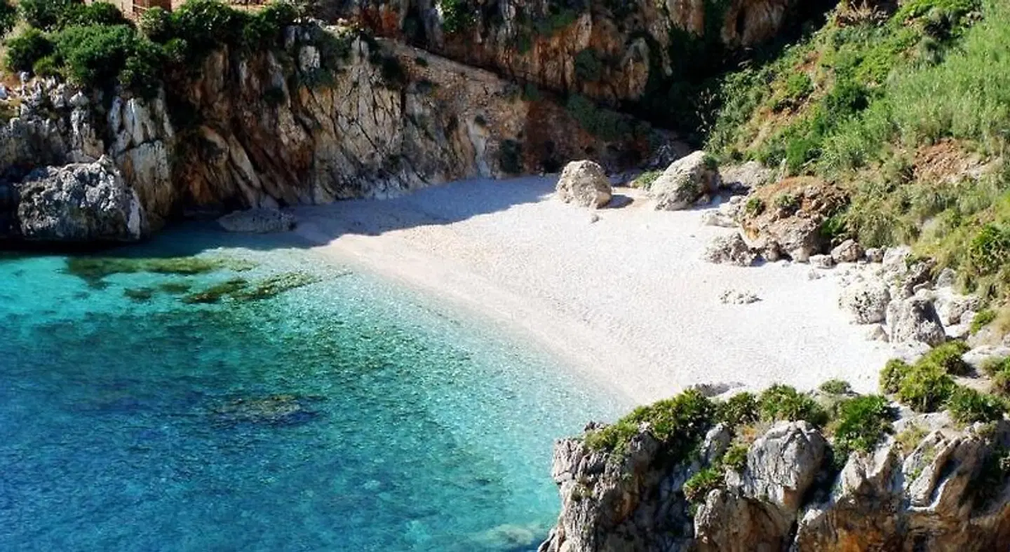 Coralia Bed & Breakfast Strand