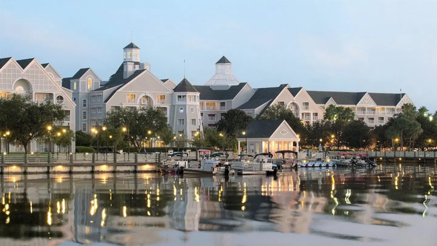 Disney's Yacht Club Resort EXTERIOR