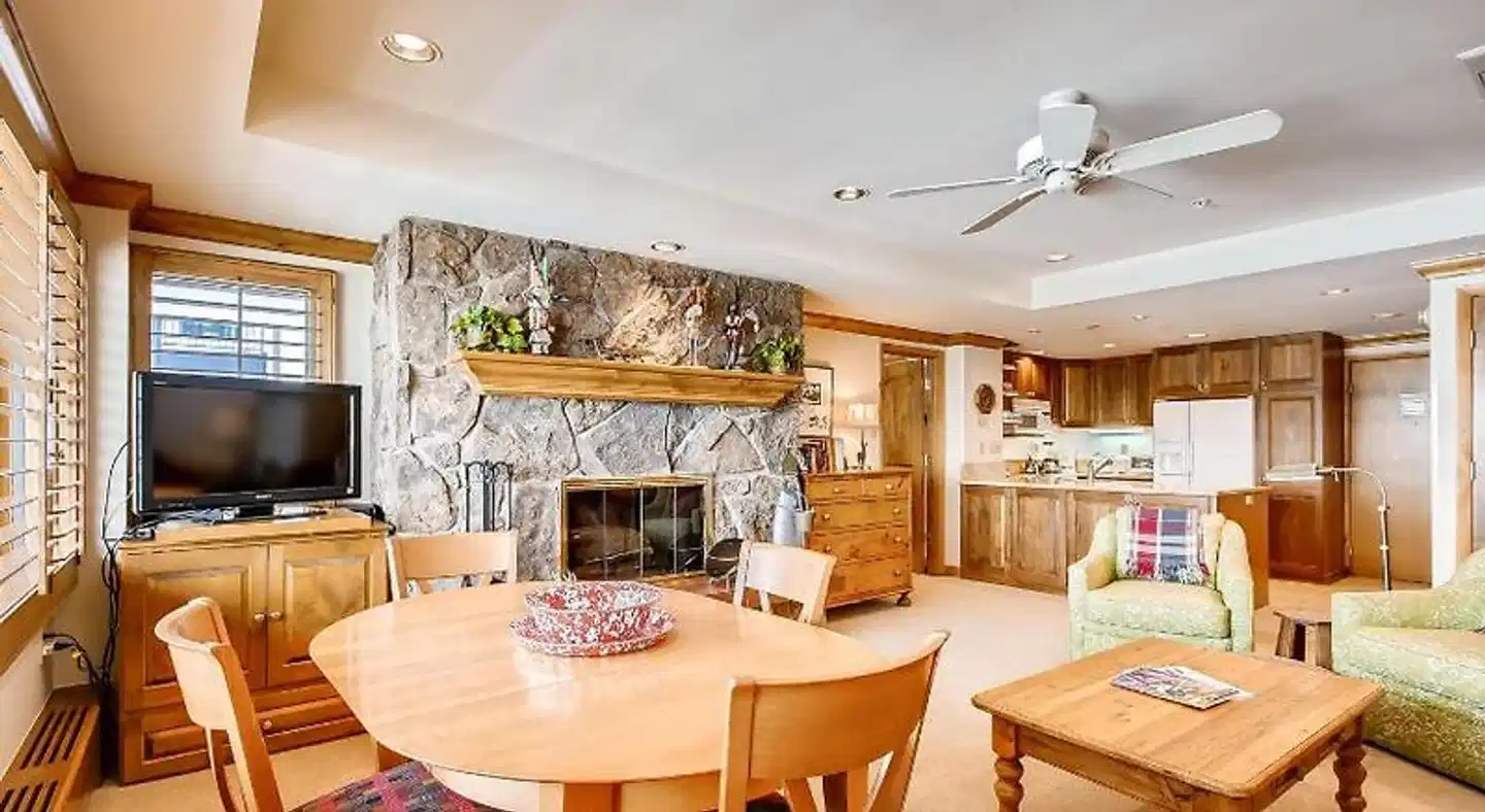 Lodge Tower Restaurant