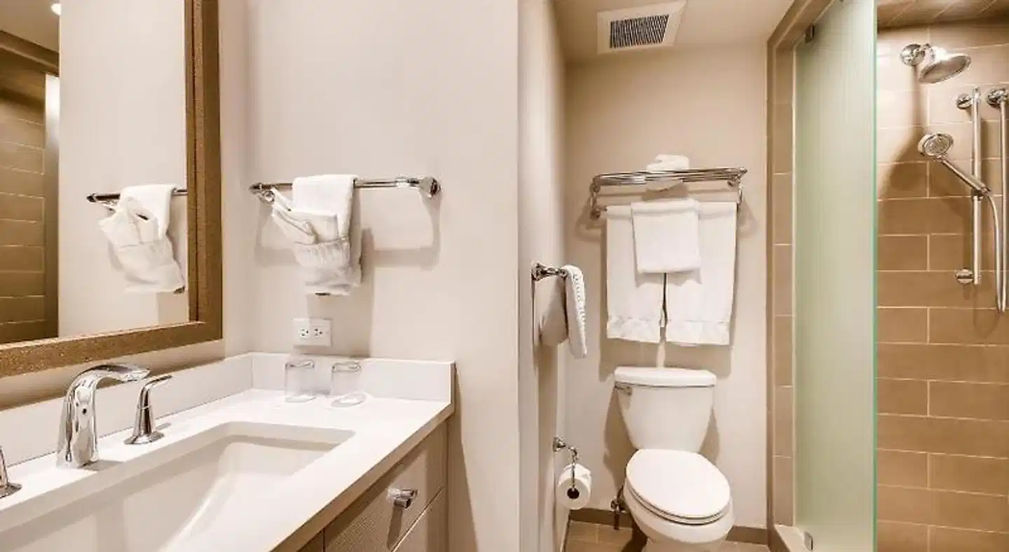 Lodge Tower Badezimmer