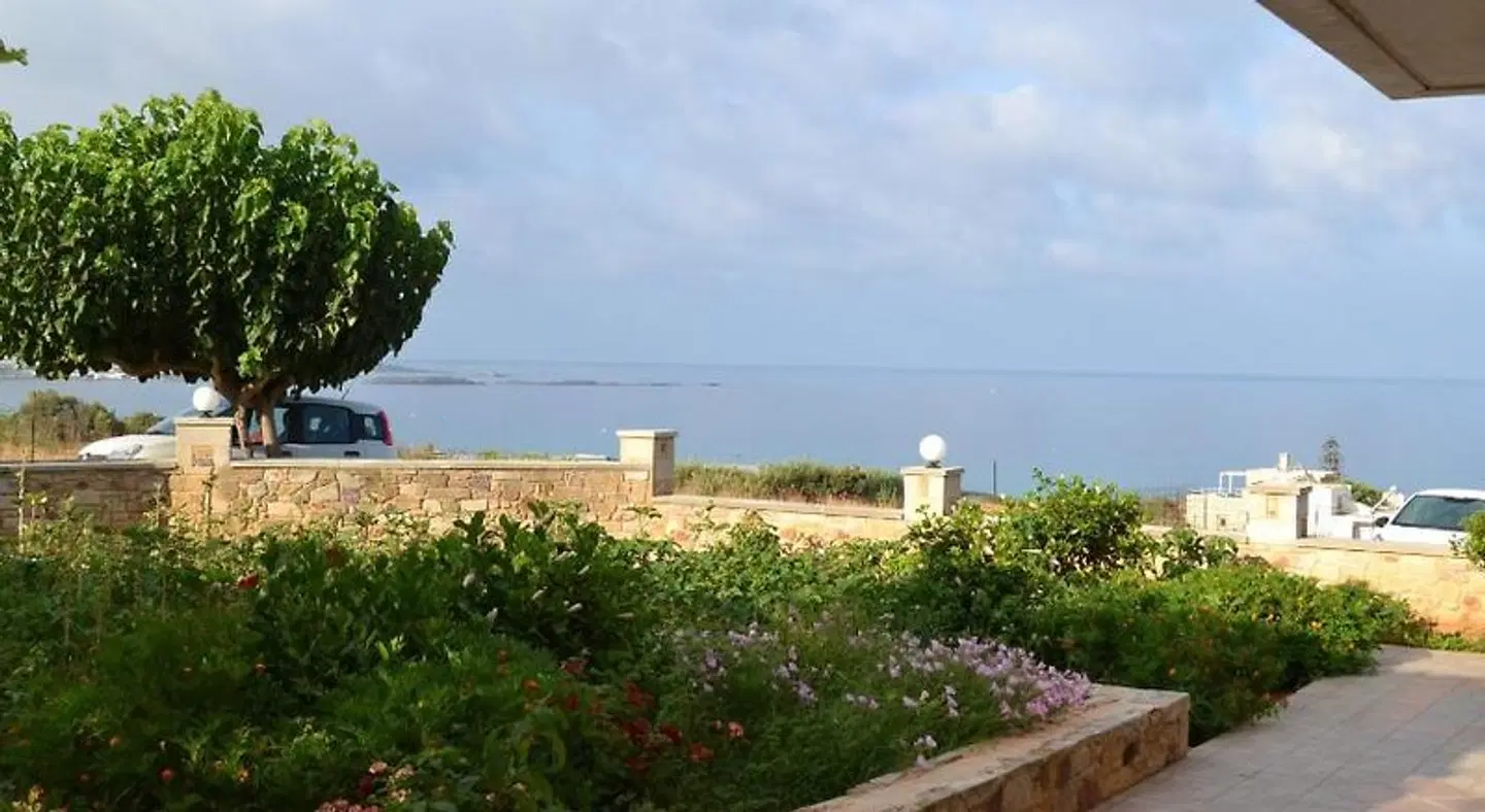 Romantica Apartments LANDSCAPE