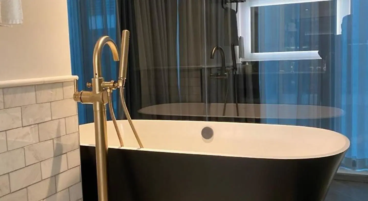 EXchange Hotel Vancouver SPORTS_AND_LEISURE