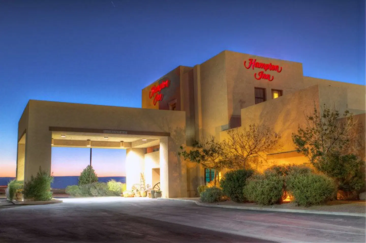 Hampton Inn Kayenta EXTERIOR