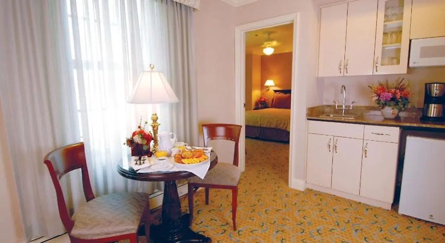 Inn at the Opera ROOM_EXAMPLE
