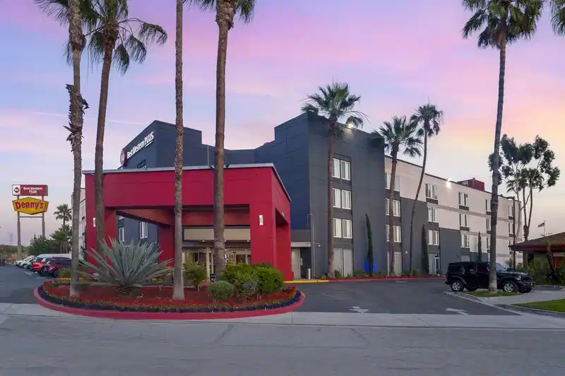 Ramada Commerce – Hotelfoto
