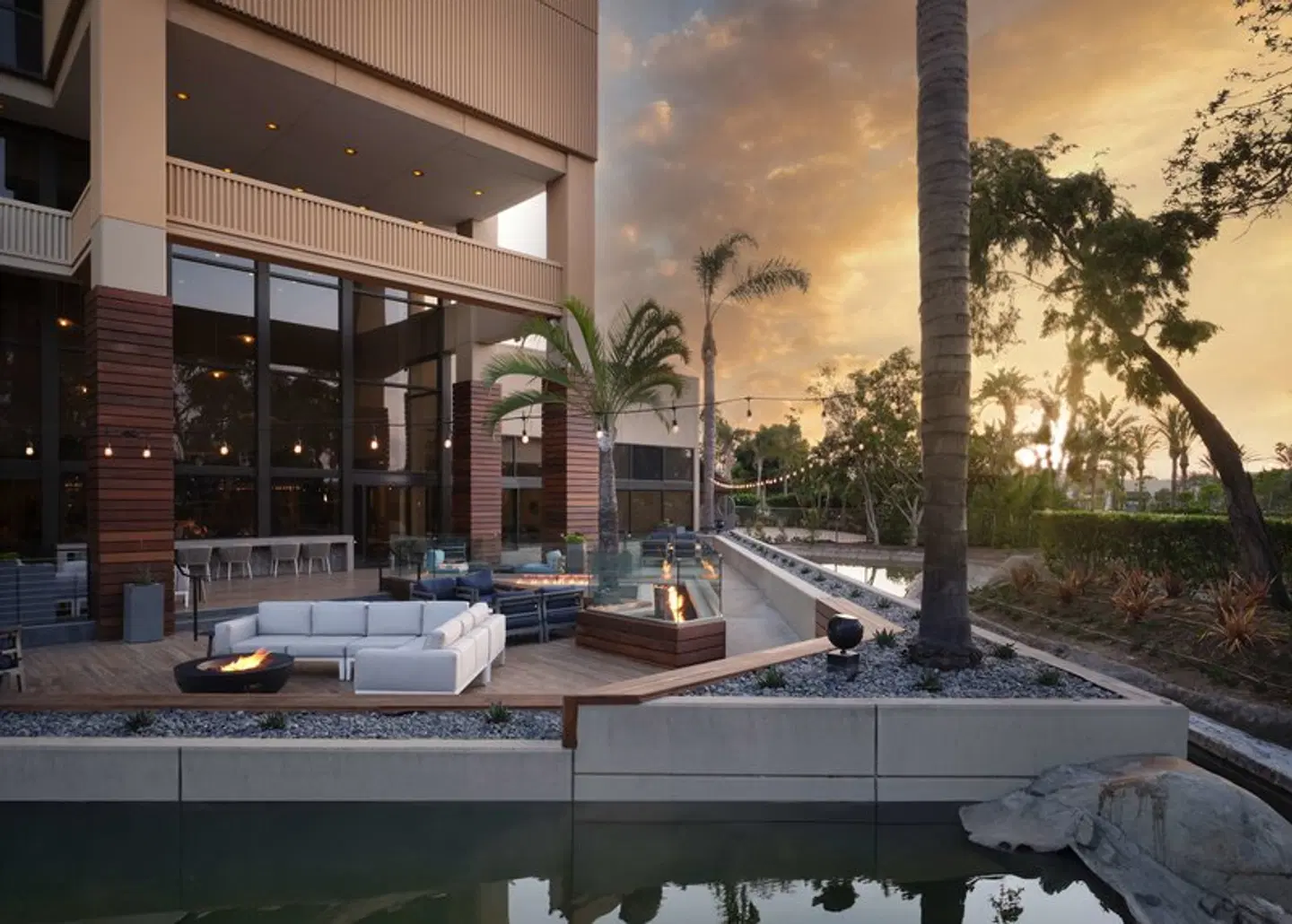 Hotel Fera Anaheim, a DoubleTree by Hilton Terrasse