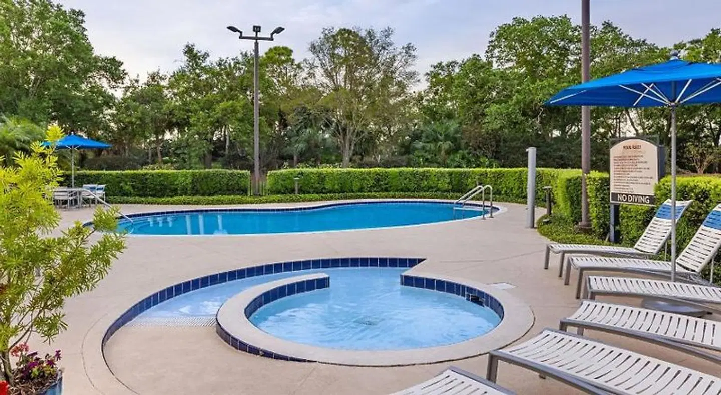 Marriott's Imperial Palms Villas OUTDOOR_POOL
