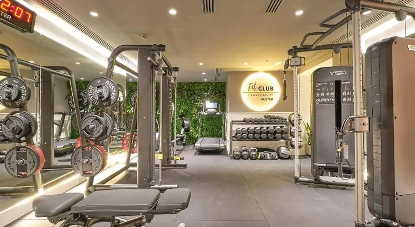 ME Madrid Reina Victoria Sport und Entertainment