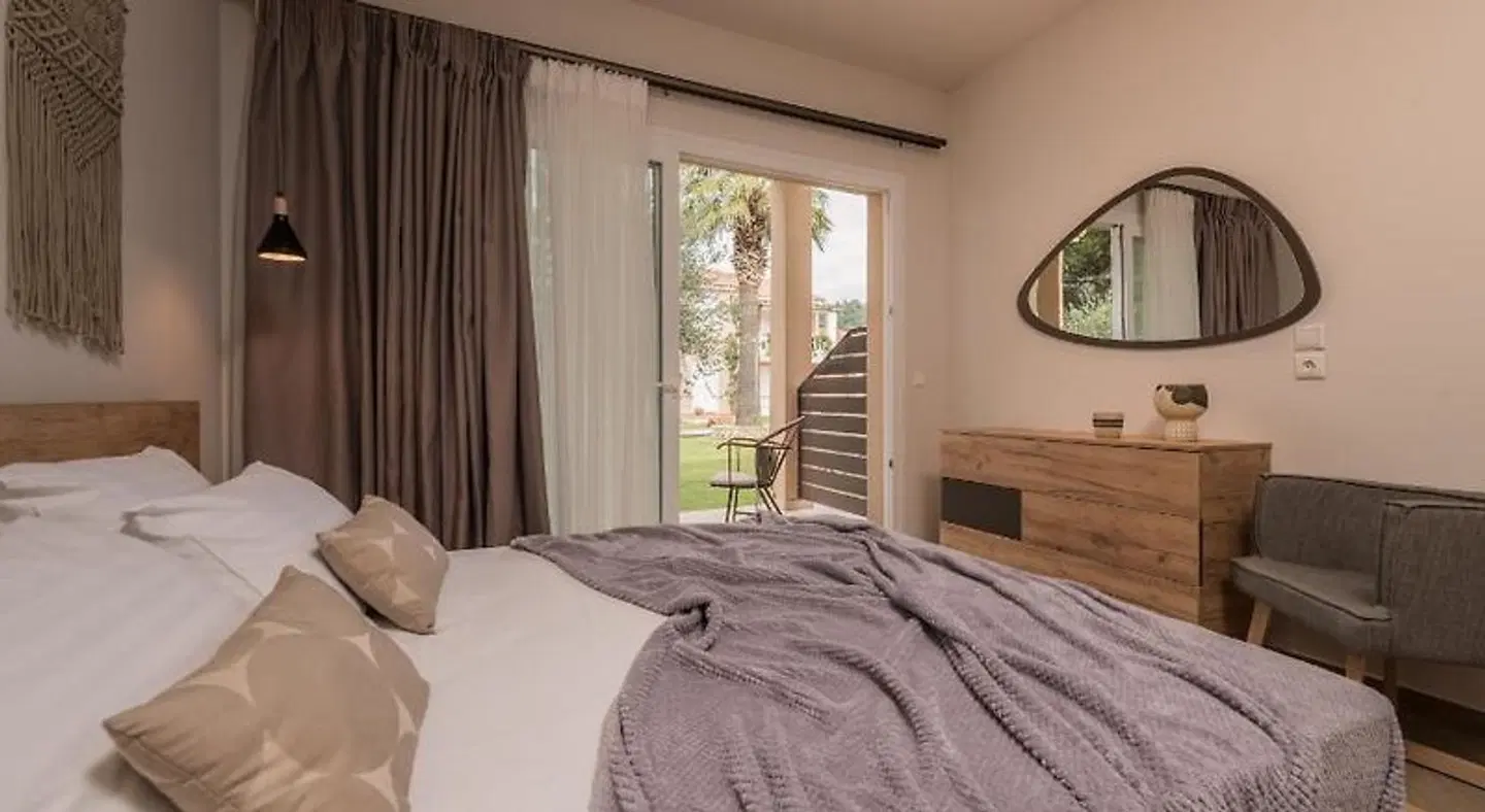 Aeolos Boutique Hotel & Suites ROOM_EXAMPLE