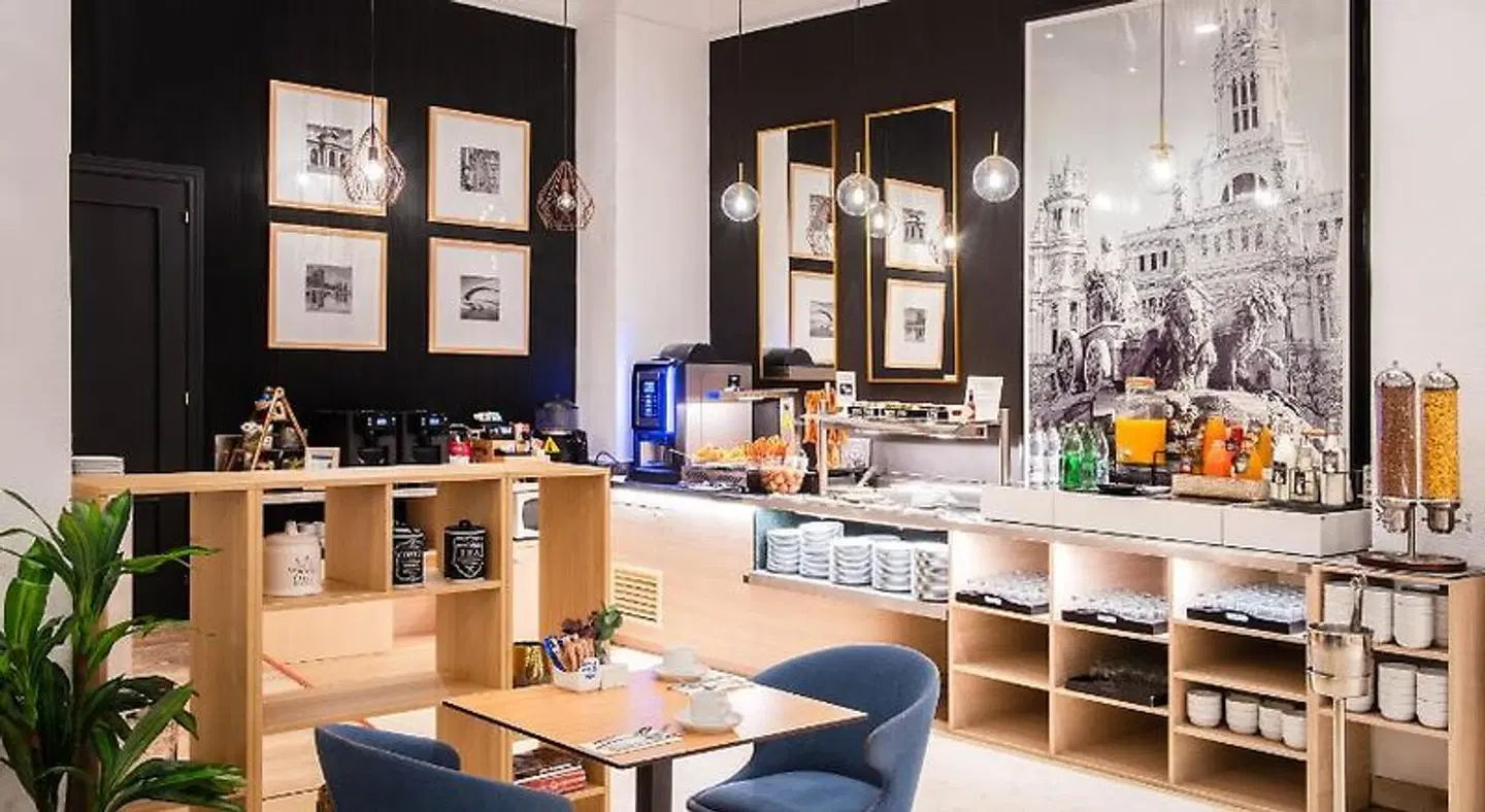 Hotel Madrid Atocha Affiliated by Meliá Bar