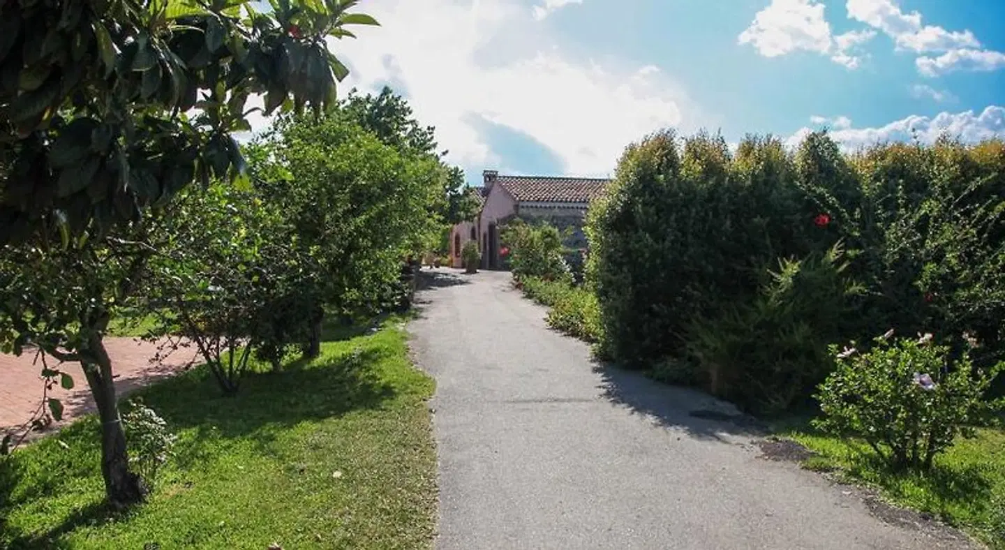Galea Farm House Garten