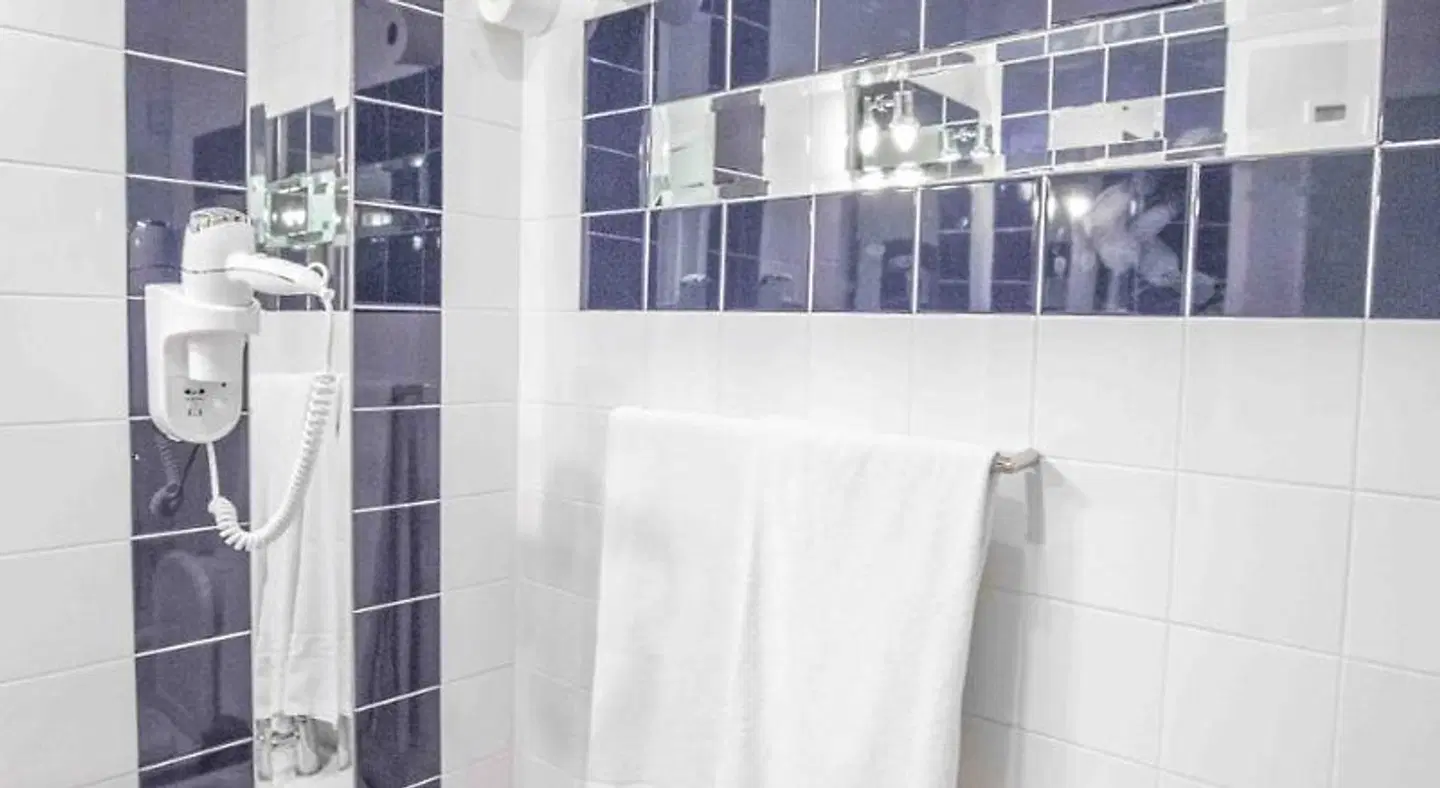 Grande Pensao Residencial Alcobia Badezimmer