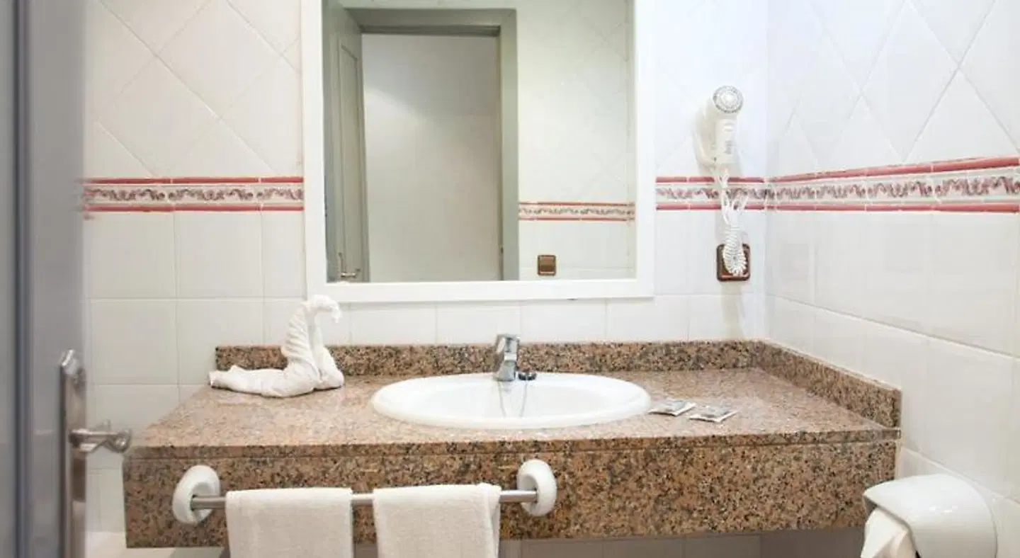 Hotel Cassandra Badezimmer