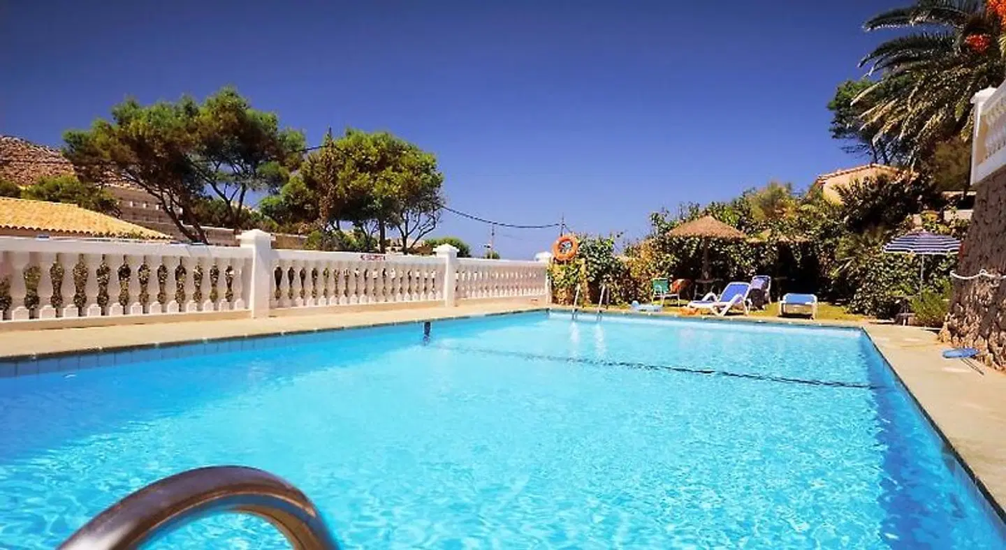 Hostal Los Pinos OUTDOOR_POOL