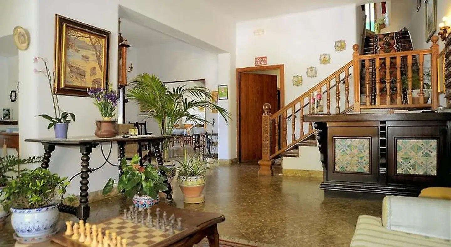 Hostal Los Pinos LOUNGE_LOBBY