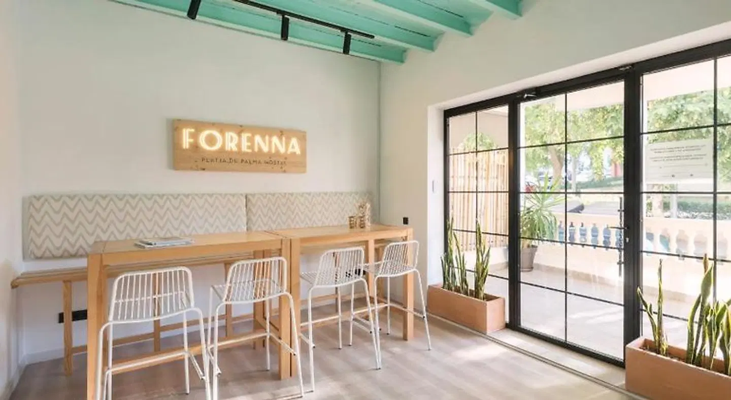 Forenna Hostel Bar