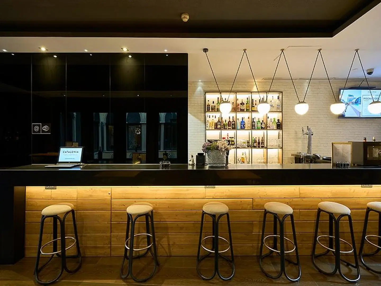Catalonia Catedral Bar