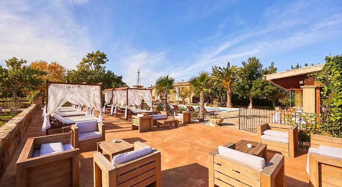 Es Quatre Cantons Terrasse