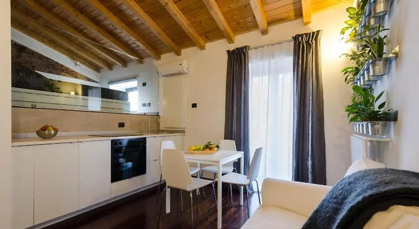 Habitat Home Luxury Apartment Accommodation ROOM_EXAMPLE