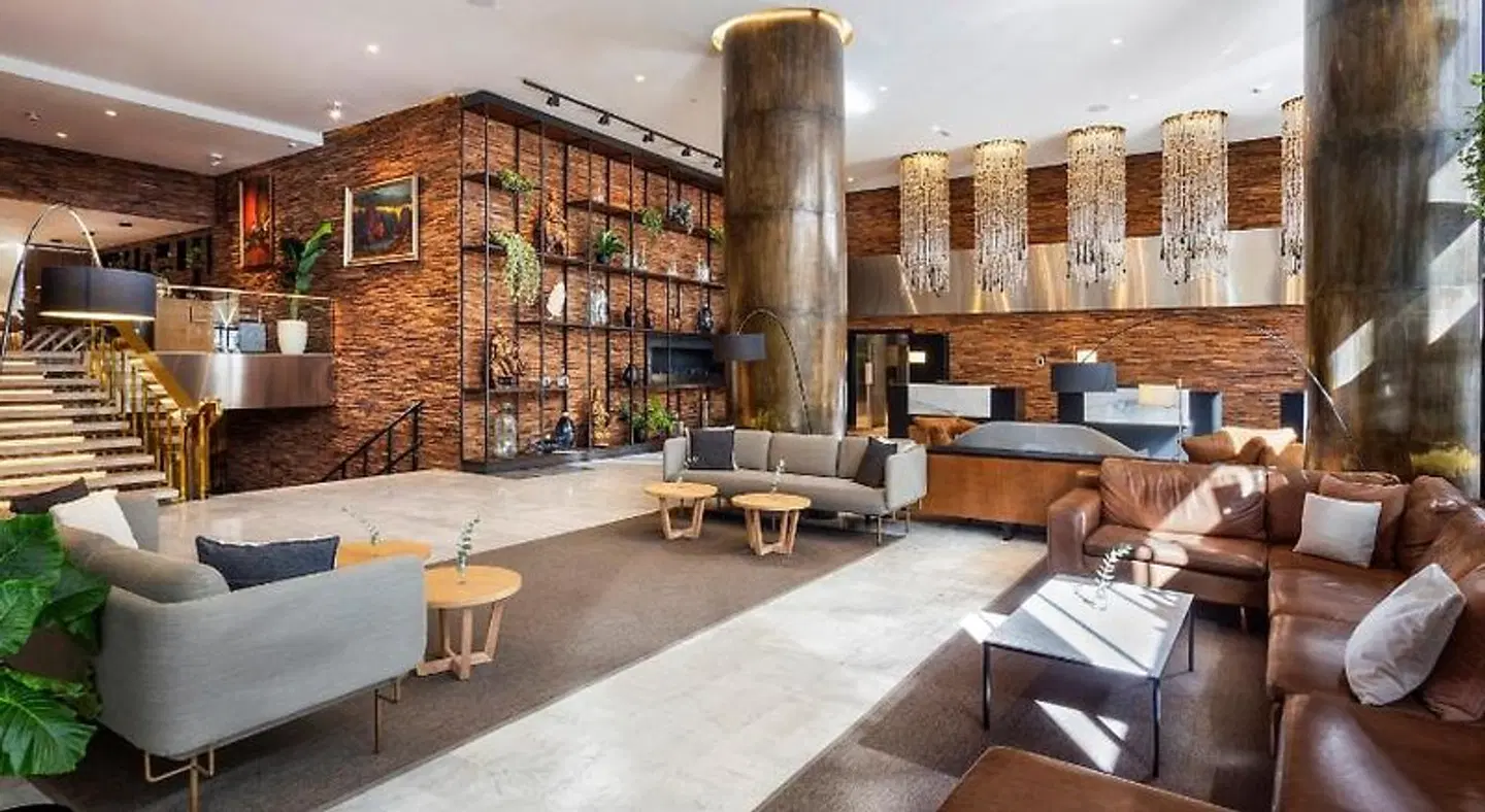 Melia Madrid Princesa Bar