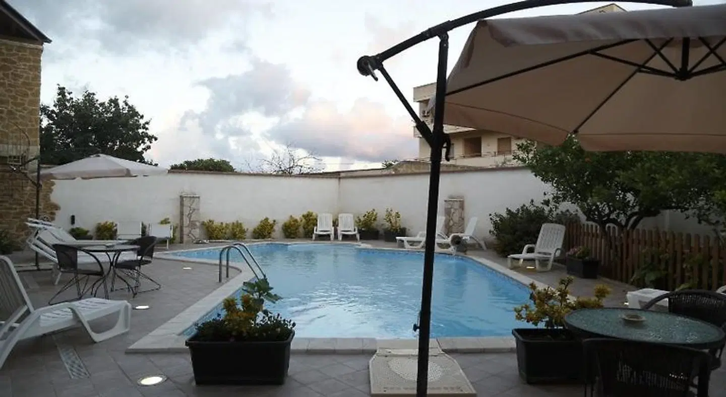 Il Quadrifoglio OUTDOOR_POOL