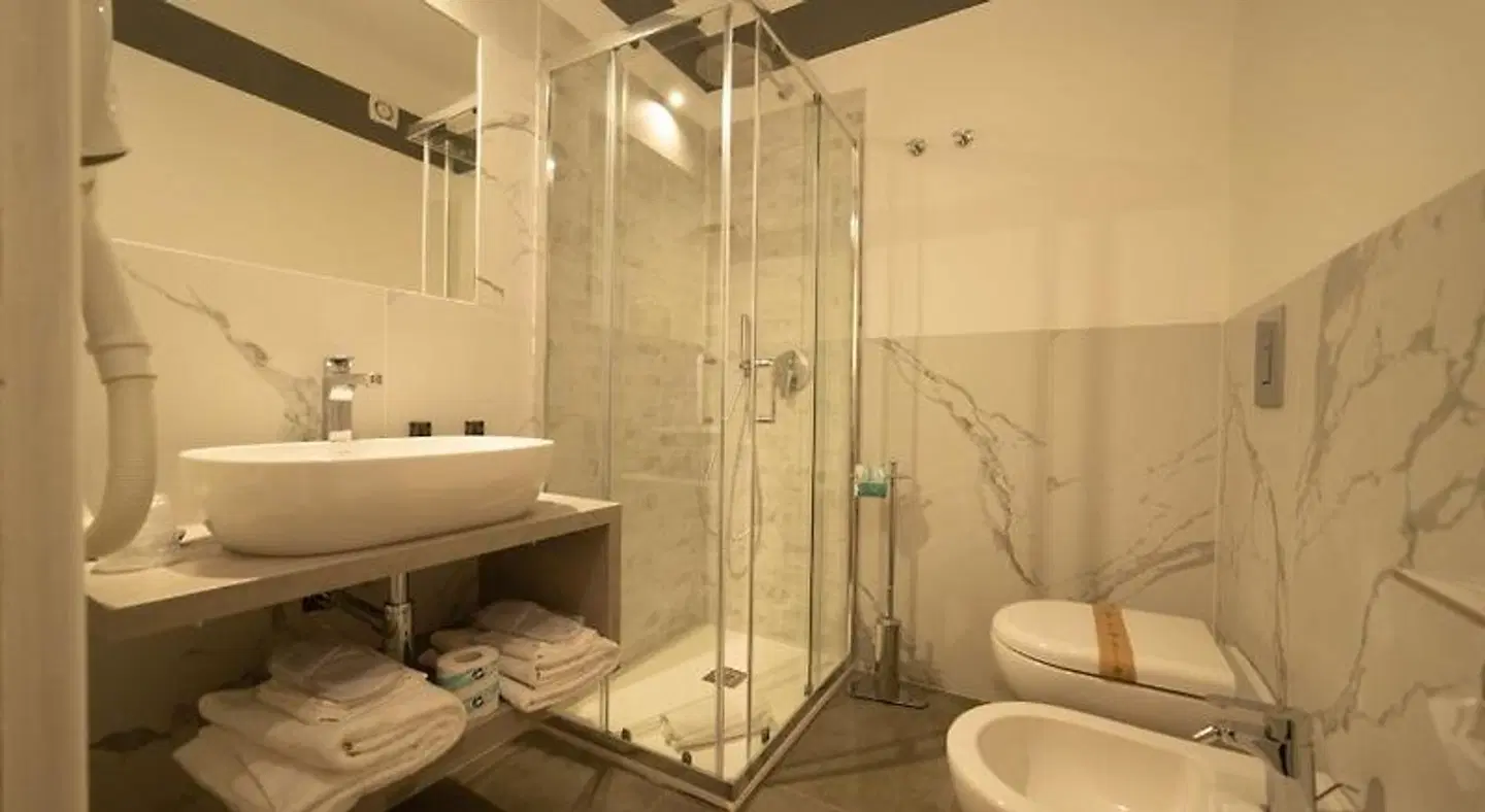 Hotel Villamare Badezimmer