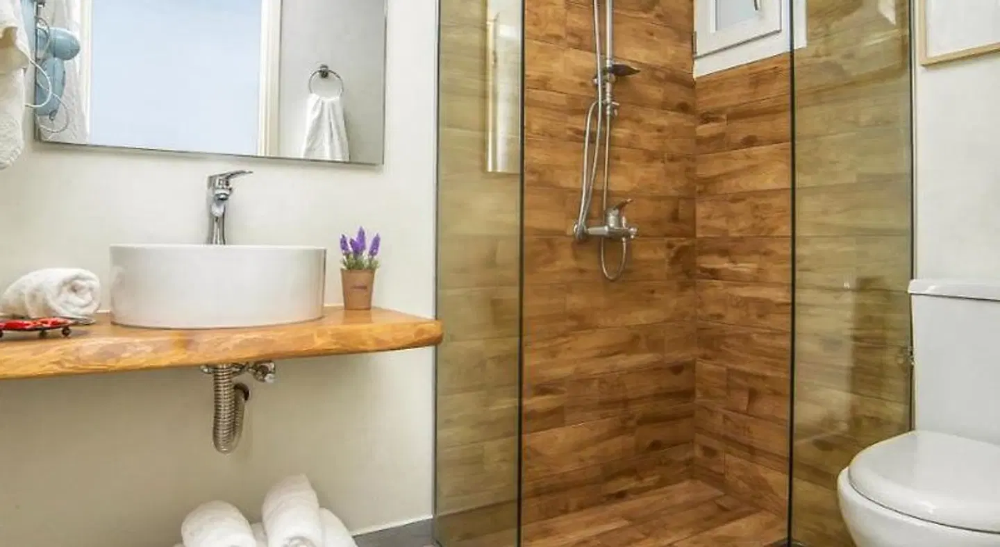 Sunset Apartments Badezimmer