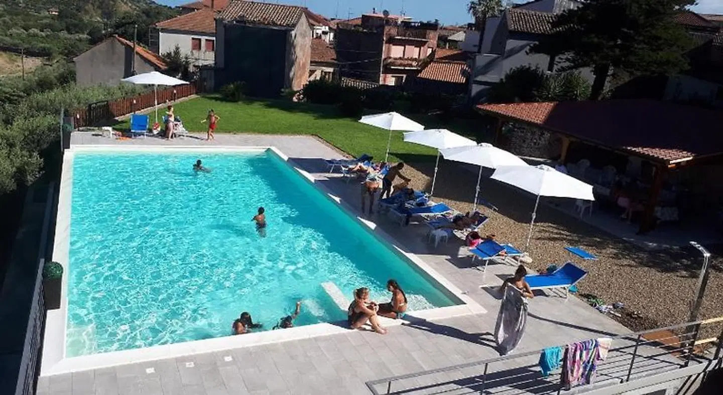 Mauro Home Bed and Relax OUTDOOR_POOL