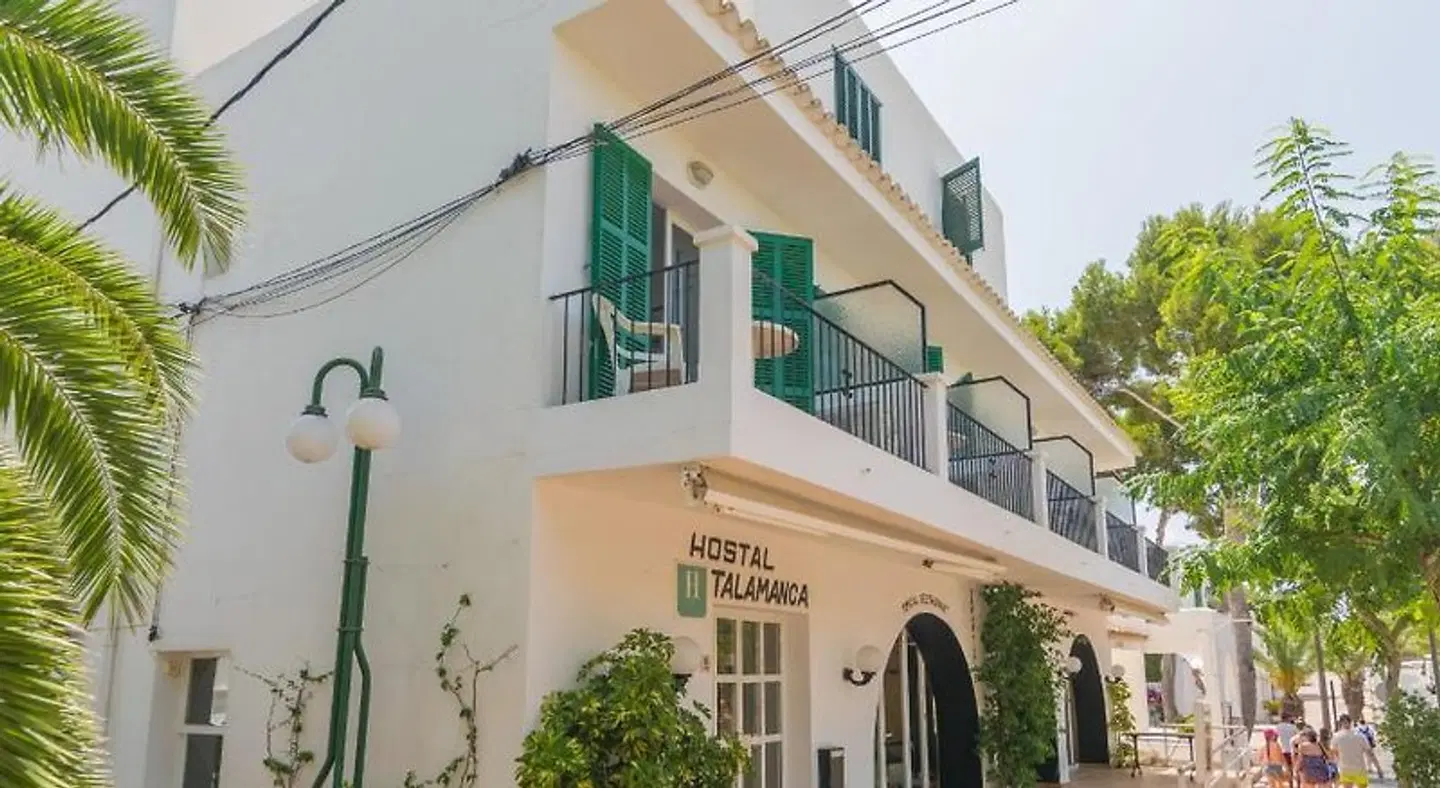 Hostal Talamanca EXTERIOR