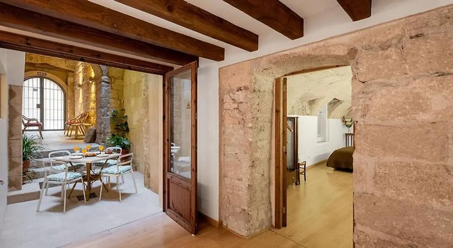 Hotel Ramón Llull ROOM_EXAMPLE