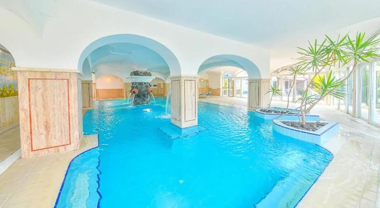 Felix Terme Hallenbad
