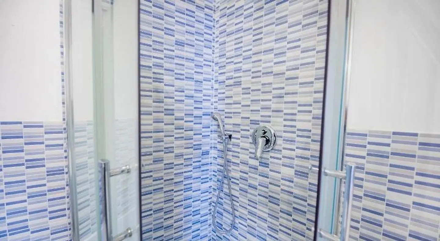 Borgo Marino Suite B&B Badezimmer