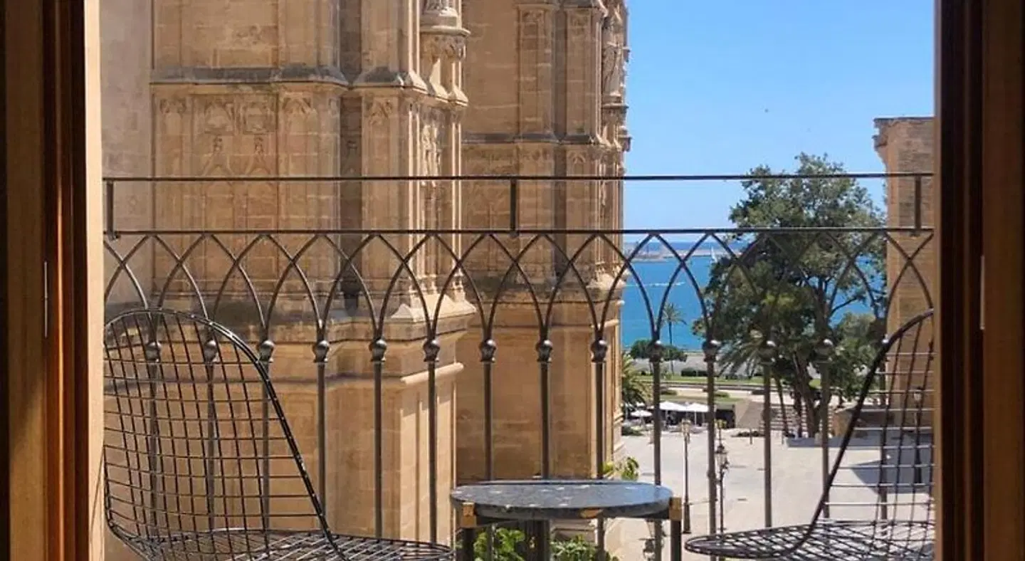 Vila Damunt EXTERIOR