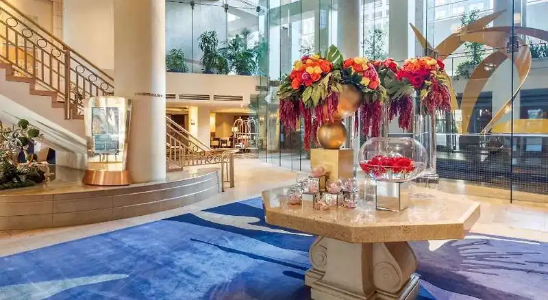 Omni Los Angeles Hotel at California Plaza – Hotelfoto