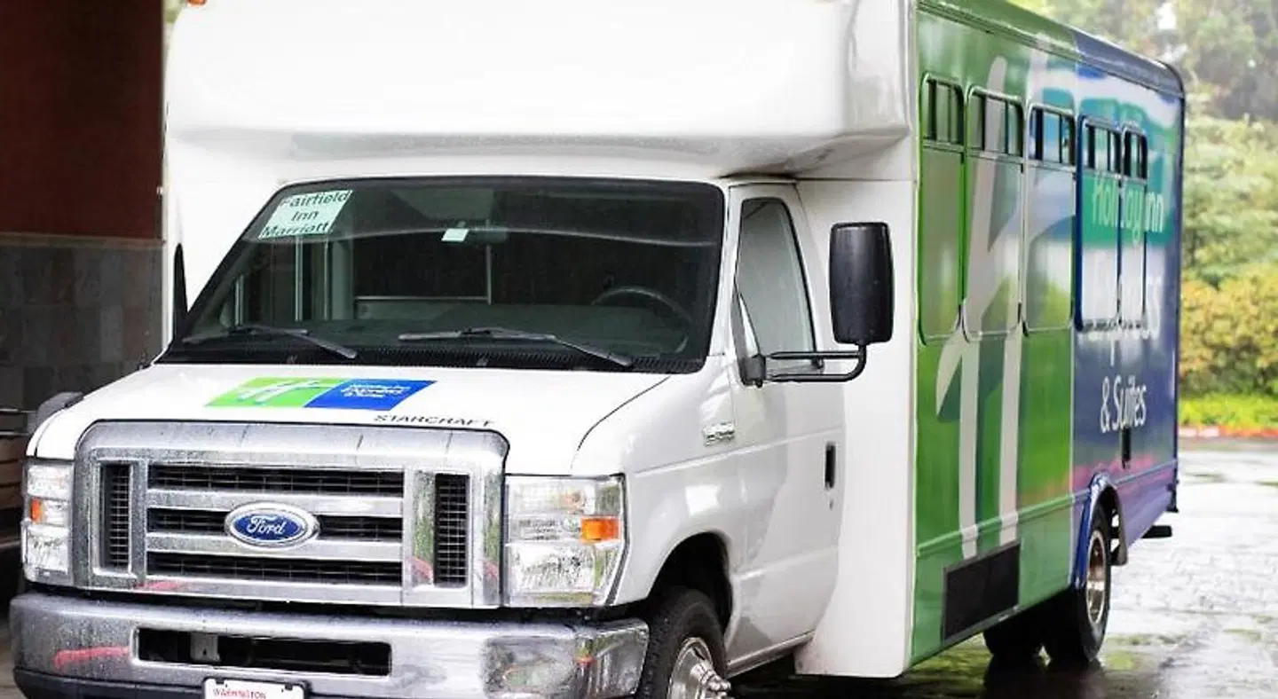 Holiday Inn Express & Suites Seattle-Sea-Tac Airport by IHG EXTERIOR
