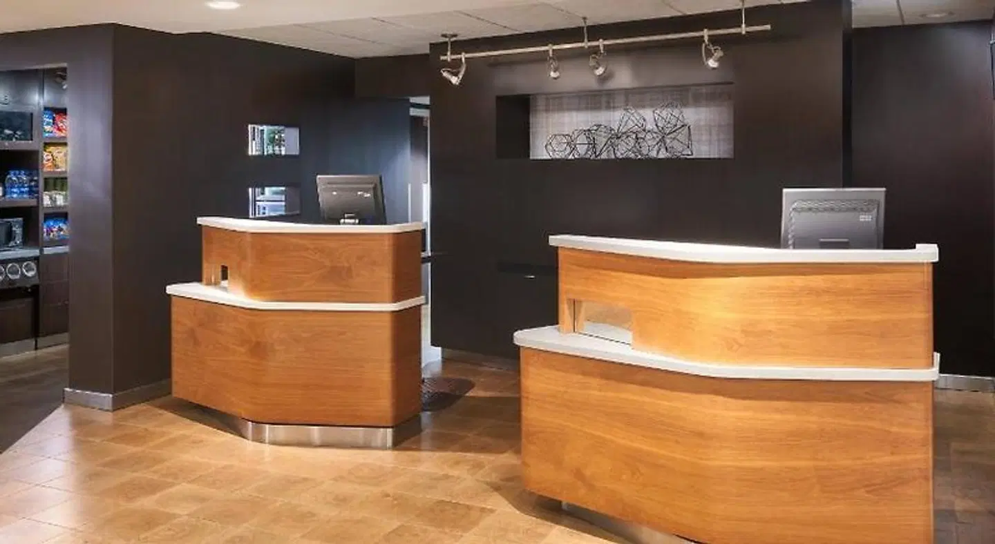 Courtyard by Marriott Orlando Airport LOUNGE_LOBBY