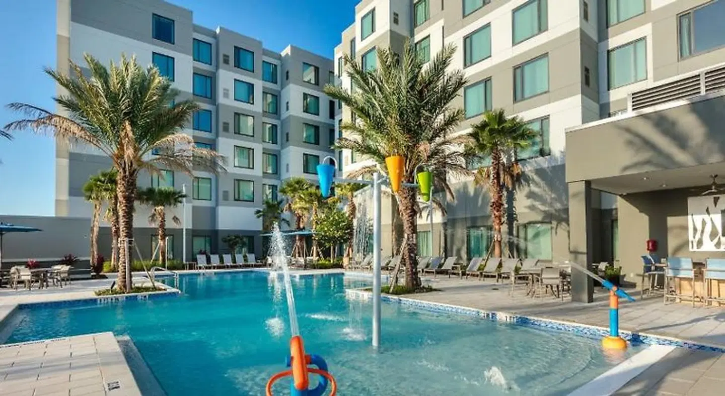 Residence Inn by Marriott Orlando at Millenia OUTDOOR_POOL