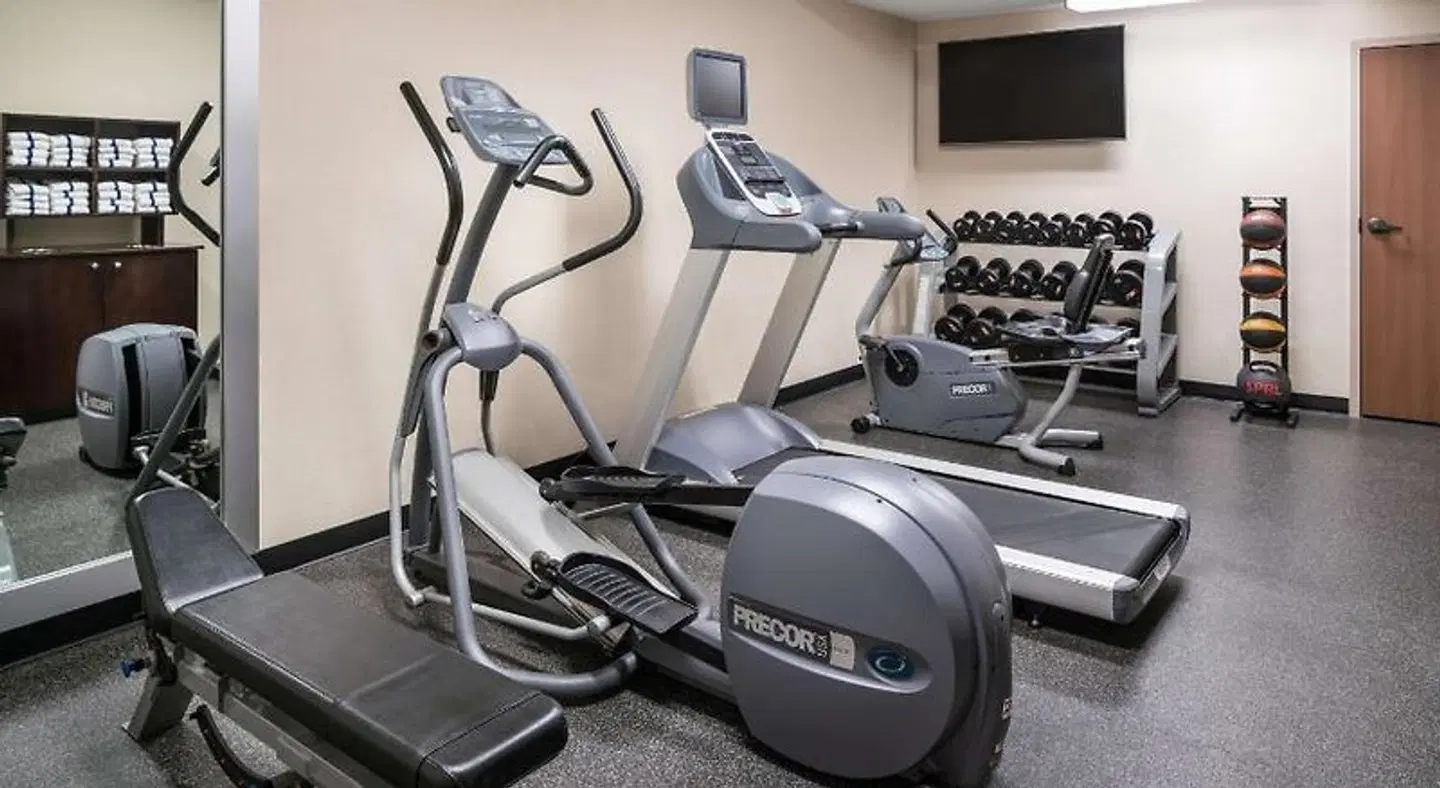 Hampton Inn Loveland SPORTS_AND_LEISURE