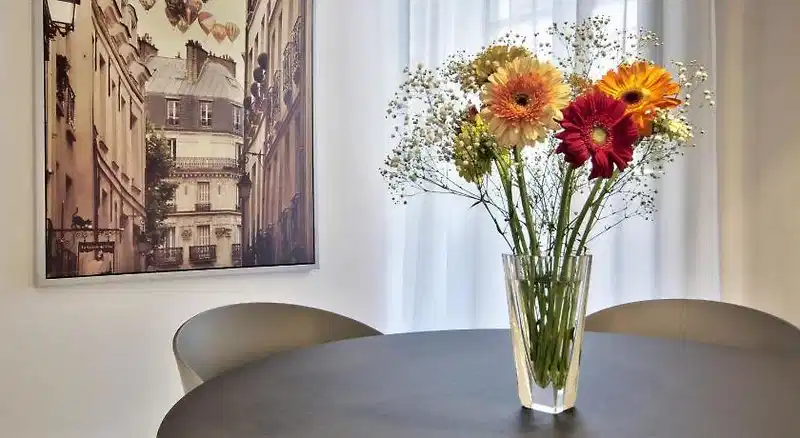 10 Strait Street – Hotelfoto