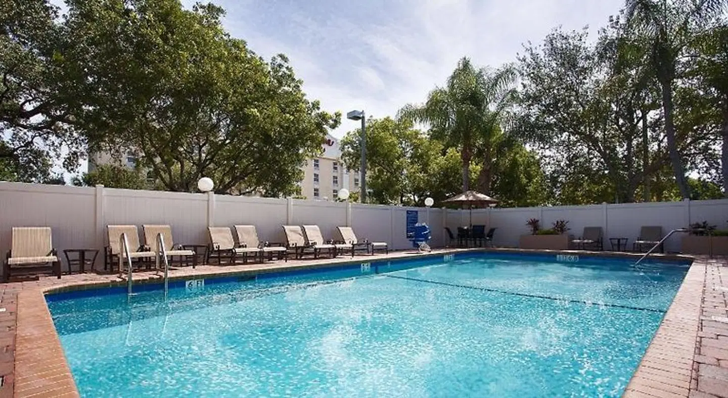 Best Western Fort Lauderdale Airport Cruise Port OUTDOOR_POOL