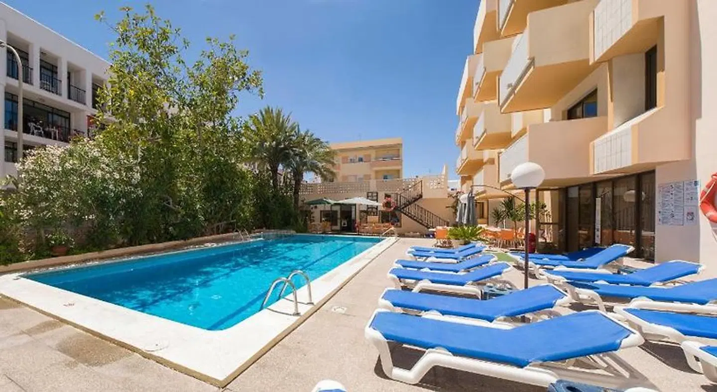 Jovial OUTDOOR_POOL
