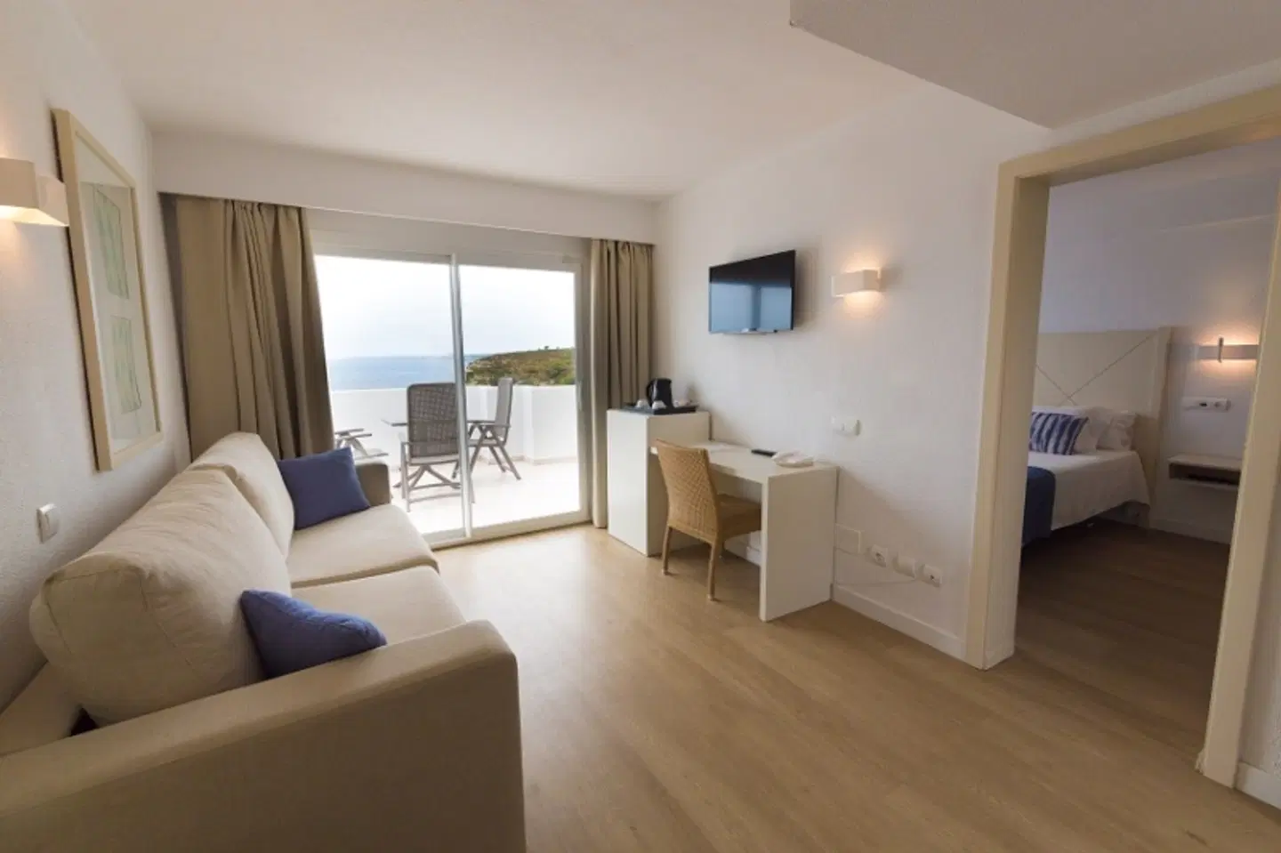 blau punta reina ROOM_EXAMPLE