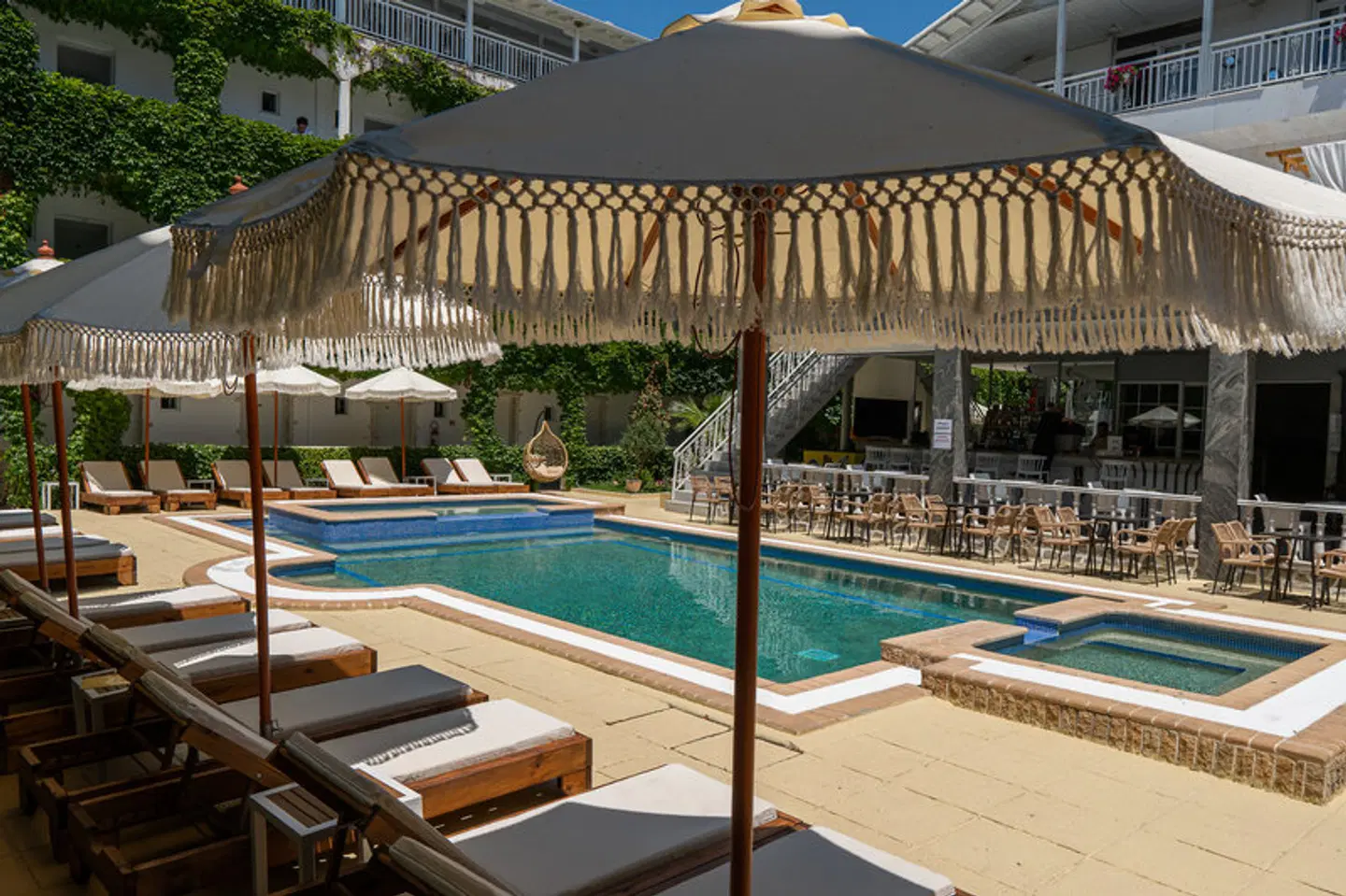 Olympic Kosma Hotel & Villas OUTDOOR_POOL