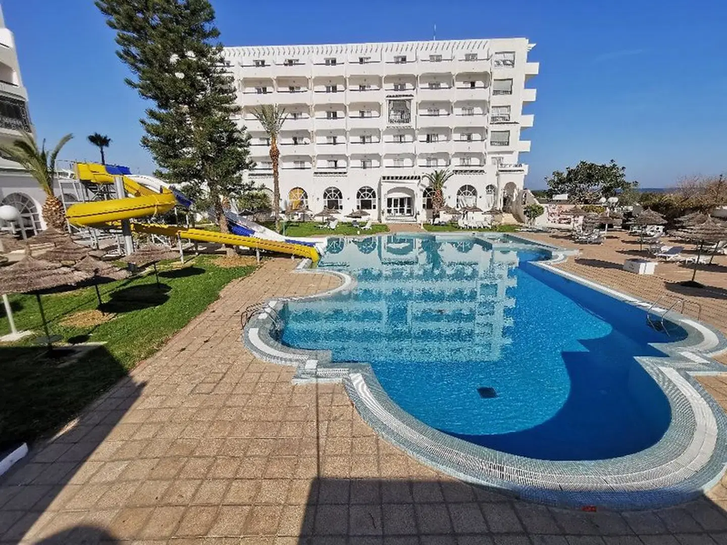 Hotel Royal Jinene OUTDOOR_POOL