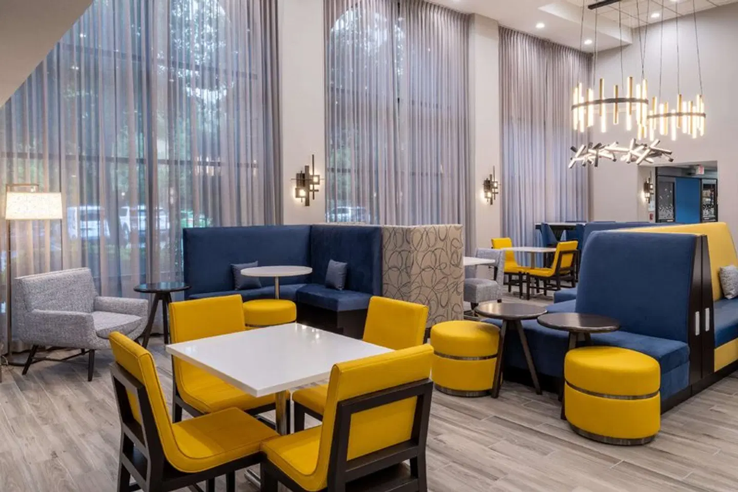 Hampton Inn & Suites Agoura Hills LOUNGE_LOBBY