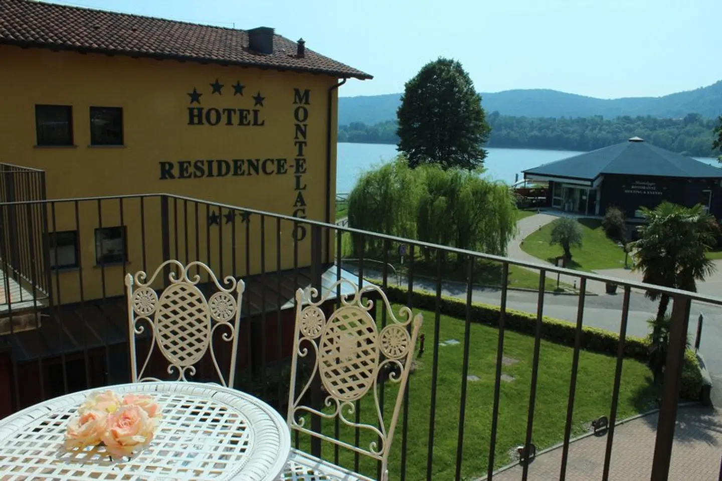 Hotel Residence Montelago Terrasse